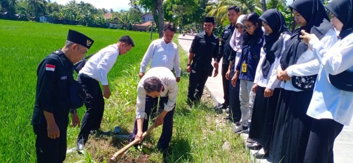 Pasca Dilantik, Sebanyak 77 Anggota KPPS Banjareja Lakukan Penanaman Pohon Serentak & Ikuti Bimtek Selama Dua Hari 02